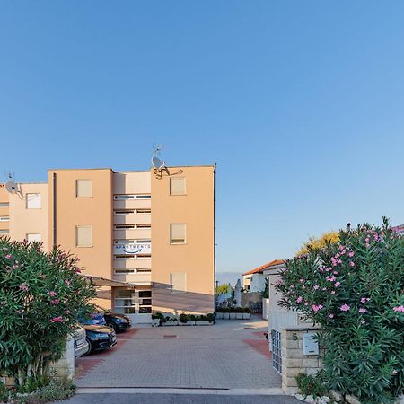 Apartment Mlasina-5 By Interhome Нин Экстерьер фото
